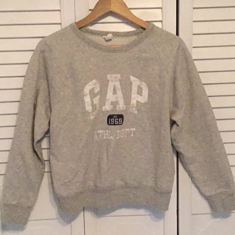 GAP Gray Sweatshirt